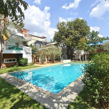 Villa M - Solitude 2 Candolim Goa 3Bhk, Pool Facing, Near Beach, Free Breakfast, Free Wifi And Prime Location Buitenkant foto