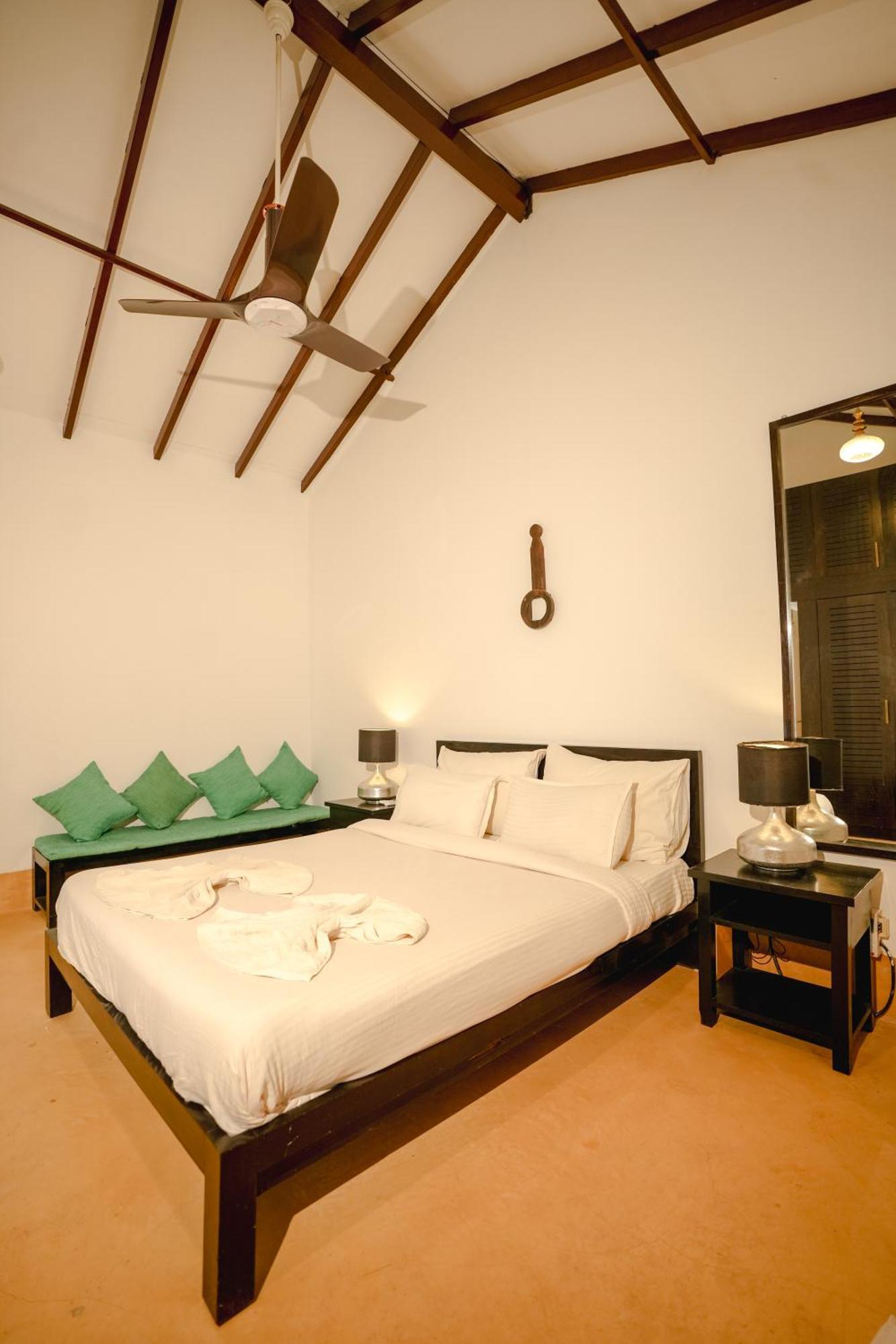 Villa M - Solitude 2 Candolim Goa 3Bhk, Pool Facing, Near Beach, Free Breakfast, Free Wifi And Prime Location Buitenkant foto