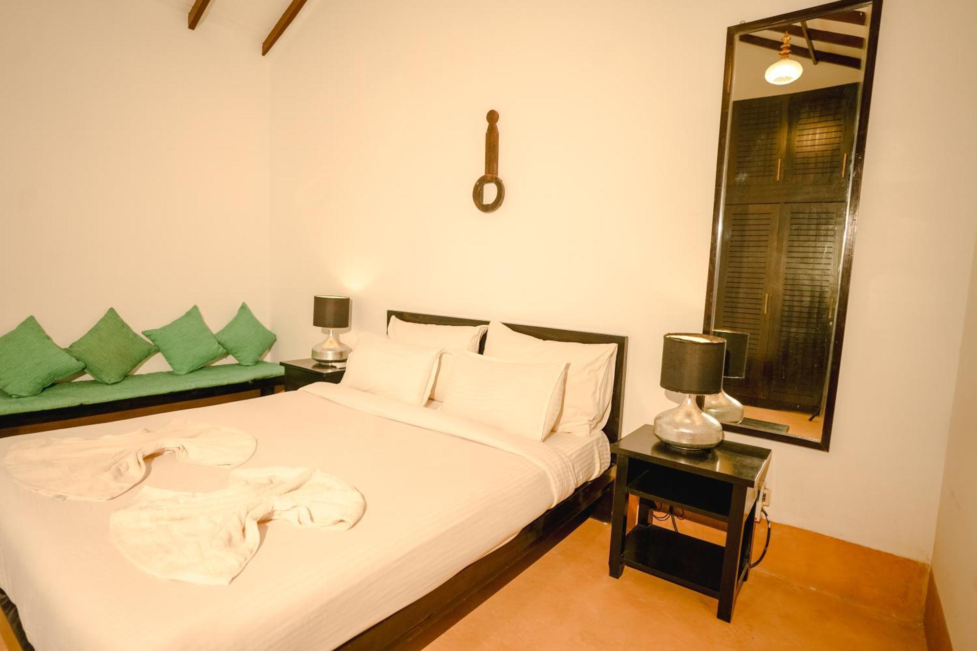 Villa M - Solitude 2 Candolim Goa 3Bhk, Pool Facing, Near Beach, Free Breakfast, Free Wifi And Prime Location Buitenkant foto