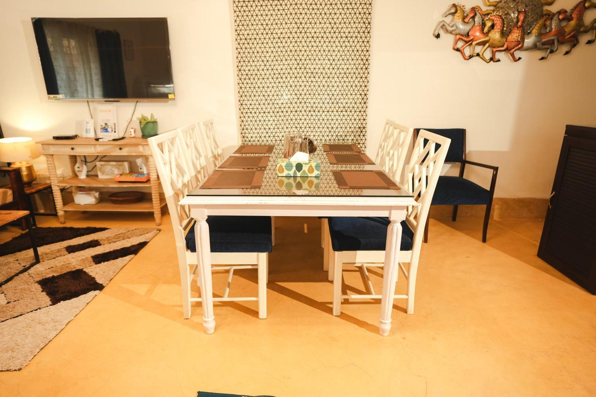 Villa M - Solitude 2 Candolim Goa 3Bhk, Pool Facing, Near Beach, Free Breakfast, Free Wifi And Prime Location Buitenkant foto