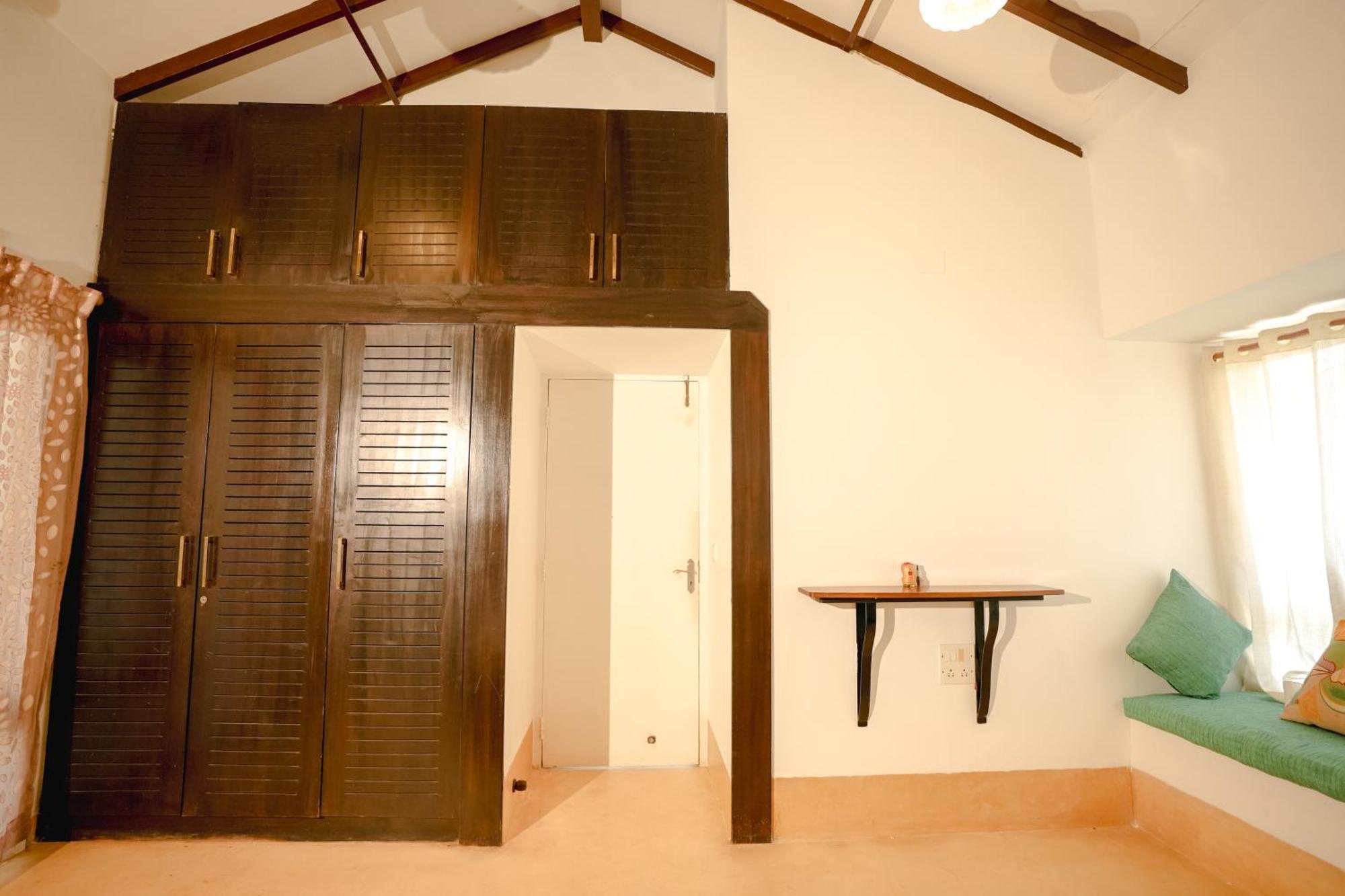 Villa M - Solitude 2 Candolim Goa 3Bhk, Pool Facing, Near Beach, Free Breakfast, Free Wifi And Prime Location Buitenkant foto