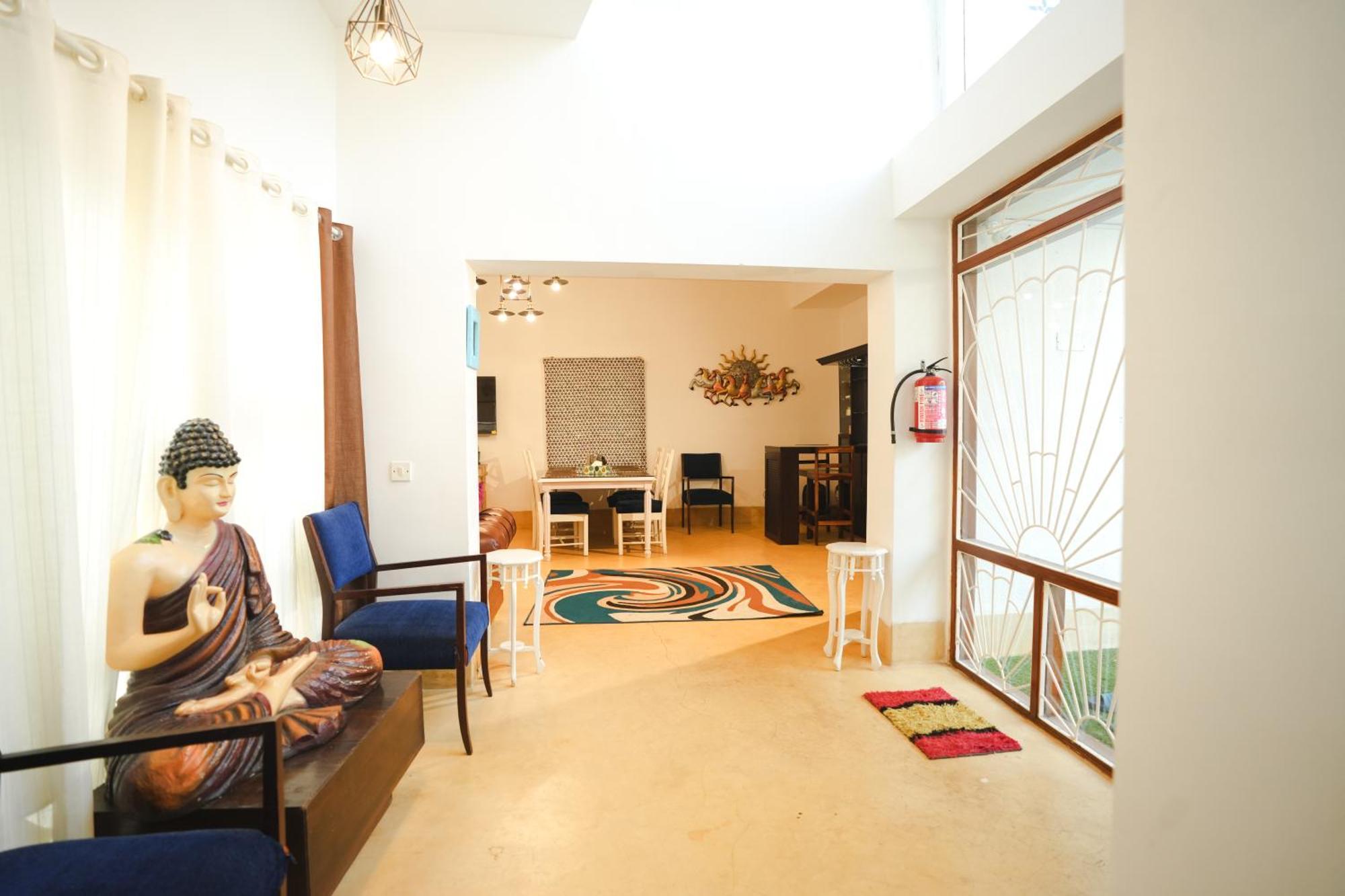 Villa M - Solitude 2 Candolim Goa 3Bhk, Pool Facing, Near Beach, Free Breakfast, Free Wifi And Prime Location Buitenkant foto