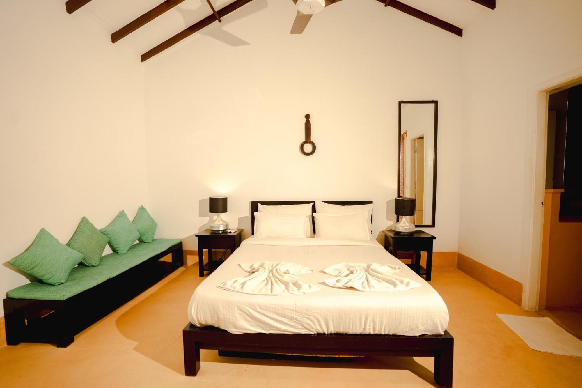 Villa M - Solitude 2 Candolim Goa 3Bhk, Pool Facing, Near Beach, Free Breakfast, Free Wifi And Prime Location Buitenkant foto